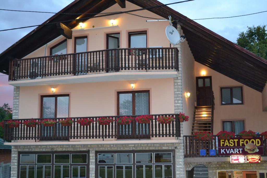Guesthouse Zalac スルニュ エクステリア 写真