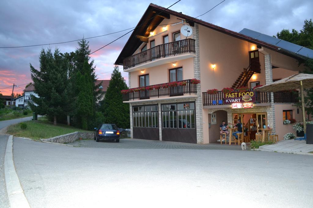 Guesthouse Zalac スルニュ エクステリア 写真